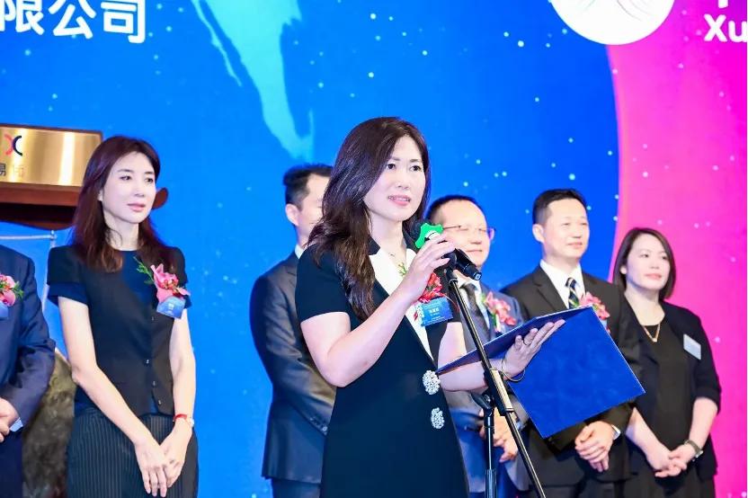 640 (1)(1) 640 (1)(1)